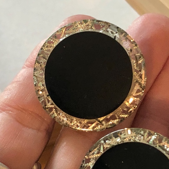 3/$32 VTG 60s Black/Clear Resin Silver Metal Foil Flakes Round Clip On Earrings - Picture 4 of 10